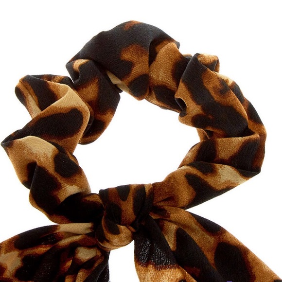 🤎BROWN CHEETAH PRINT HAIR SCARF🤎 - Picture 2 of 2